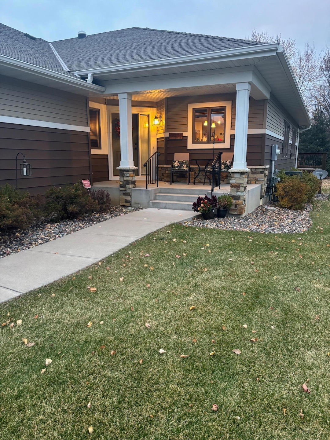 2021 Goodview Ave N, Saint Paul, MN 55128 - photo 1