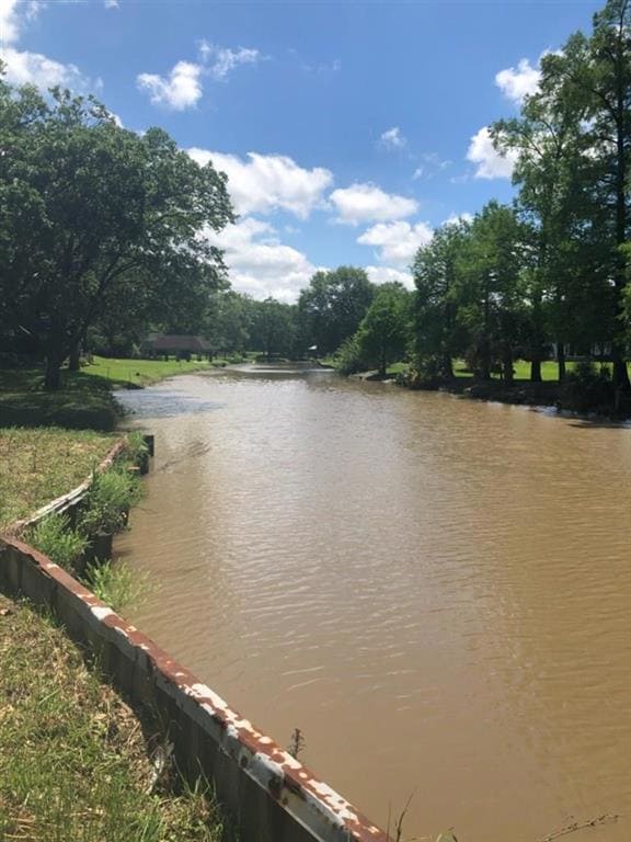 711 W Sale Rd, Lake Charles, LA 70605 - photo 1