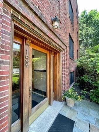 159 Saint Paul St unit 7, Brookline, MA 02446 - photo 1