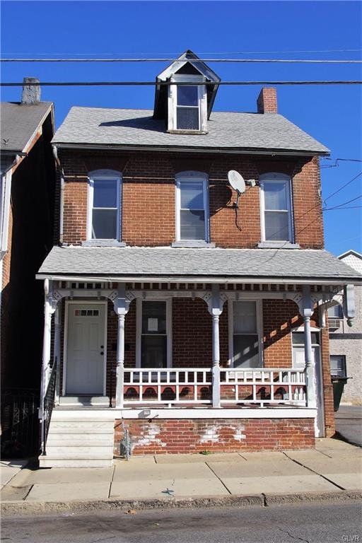 325 N 14th St - Detached Home w/ Porch