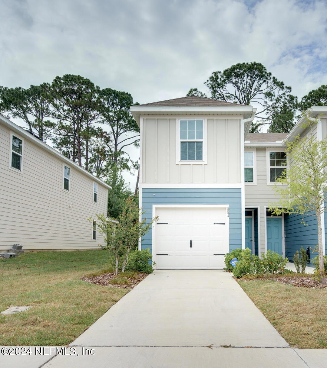 5927 Creekside Crossing Dr, Jacksonville, FL 32210 - photo 1
