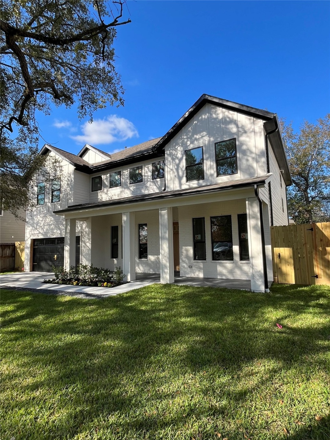 1322 Overhill St, Houston, TX 77018 - photo 1