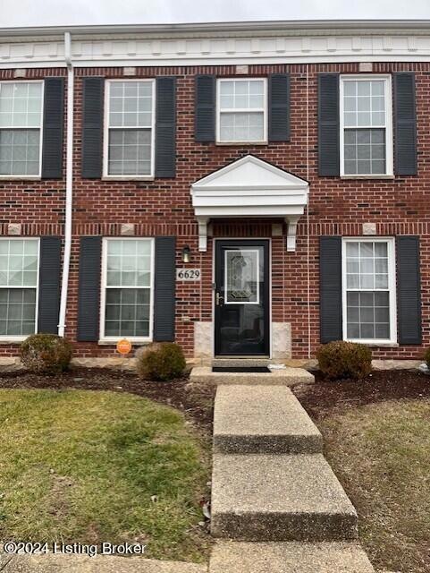 6629 Arbor Creek Dr unit 11, Louisville, KY 40228 - photo 1