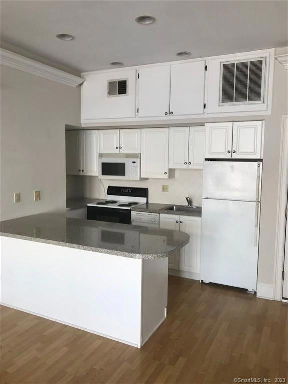 99 Orange St unit 240, New Haven, CT 06510 - photo 1