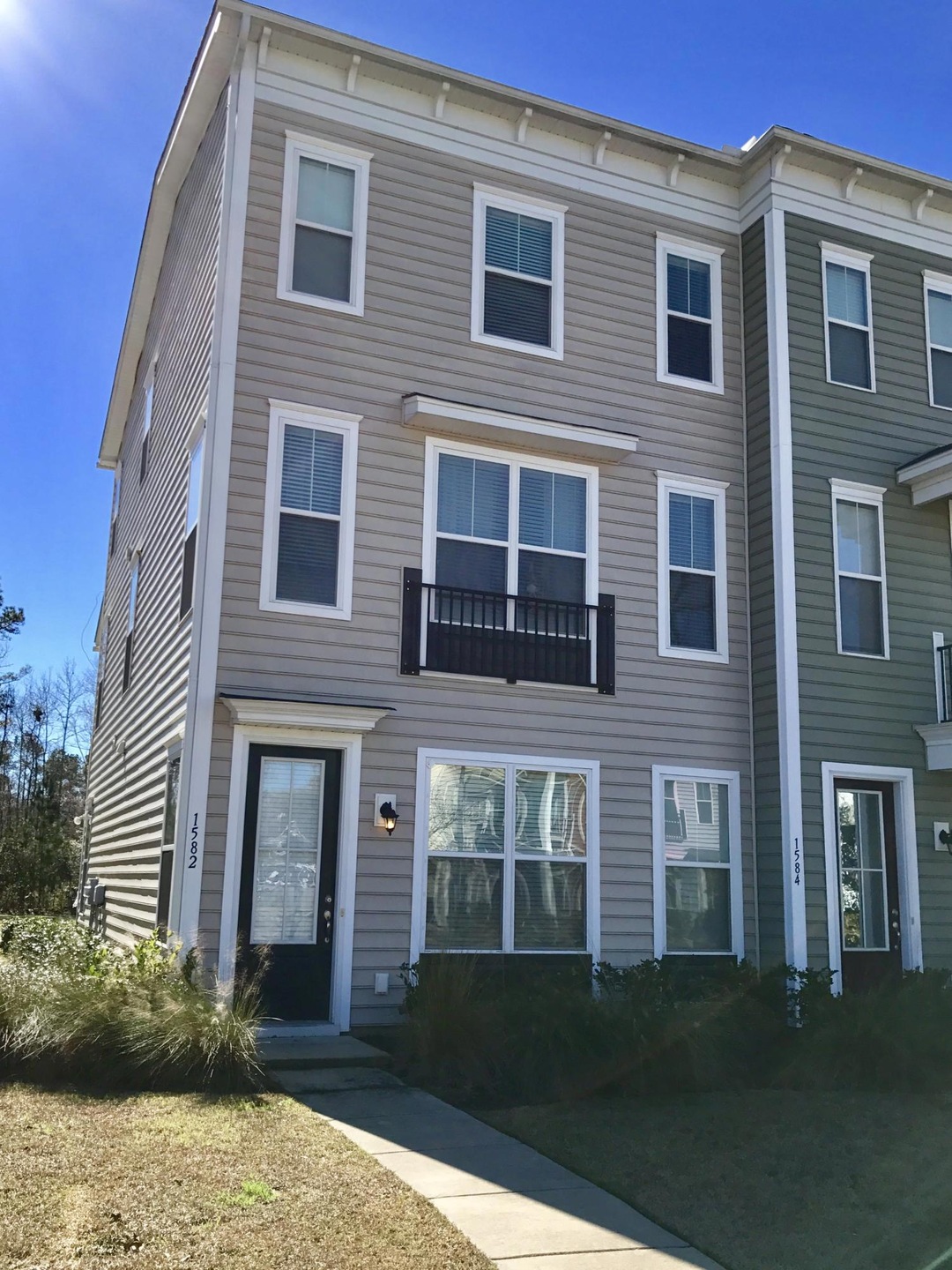 1582 Bluewater Way