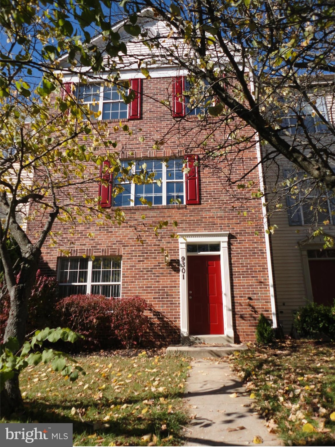 9301 Frensham Ct, Laurel, MD 20708 - photo 1