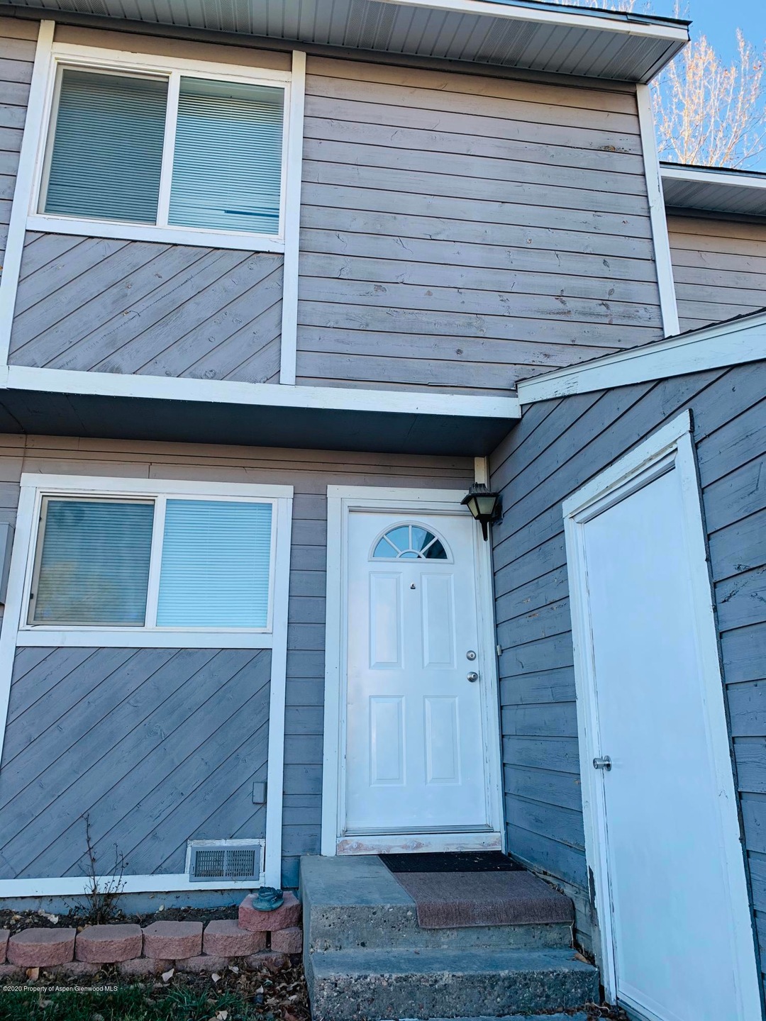 1064 E 7th St, Craig, CO 81625 - photo 1