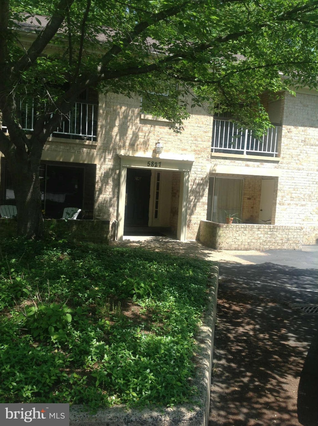 5827 Cove Landing Rd unit 303, Burke, VA 22015 - photo 1