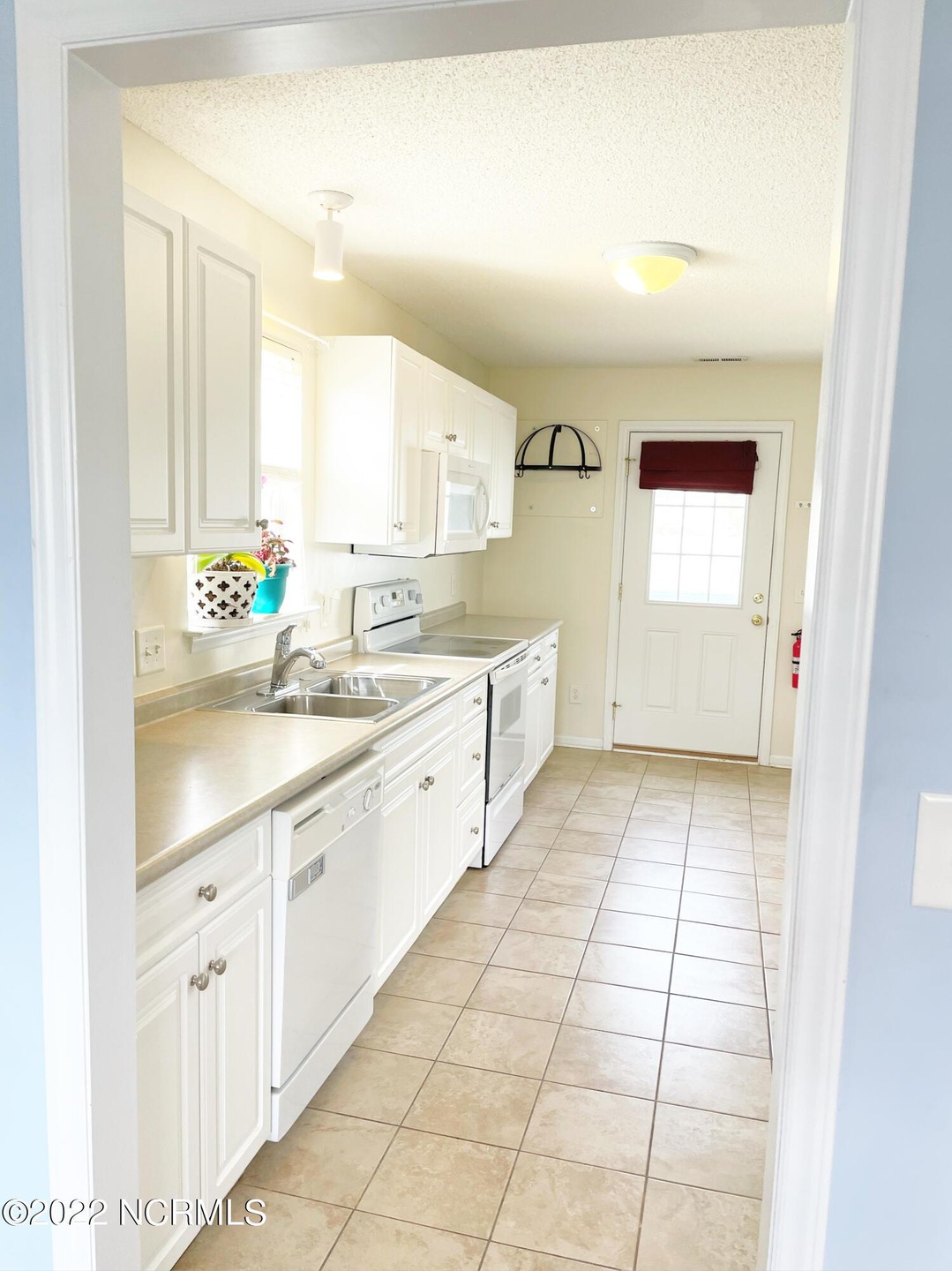 2164 Braselton Dr, Winterville, NC 28590 - photo 1