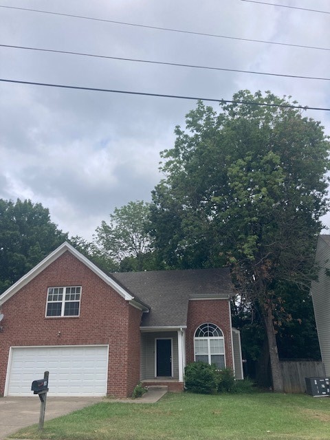 1116 Twin Circle Dr, Nashville, TN 37217 - photo 1