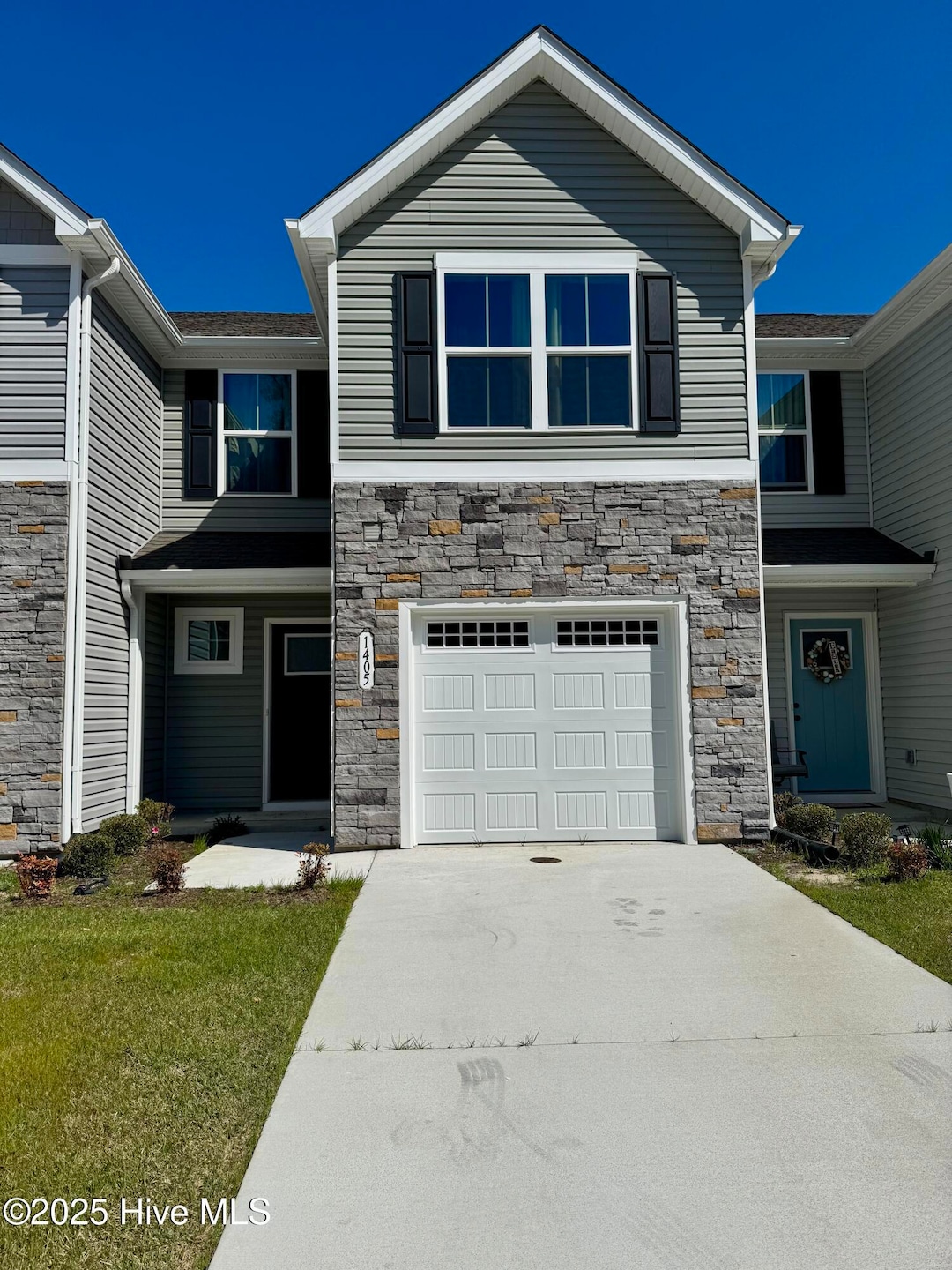 For Rent $2,017/month