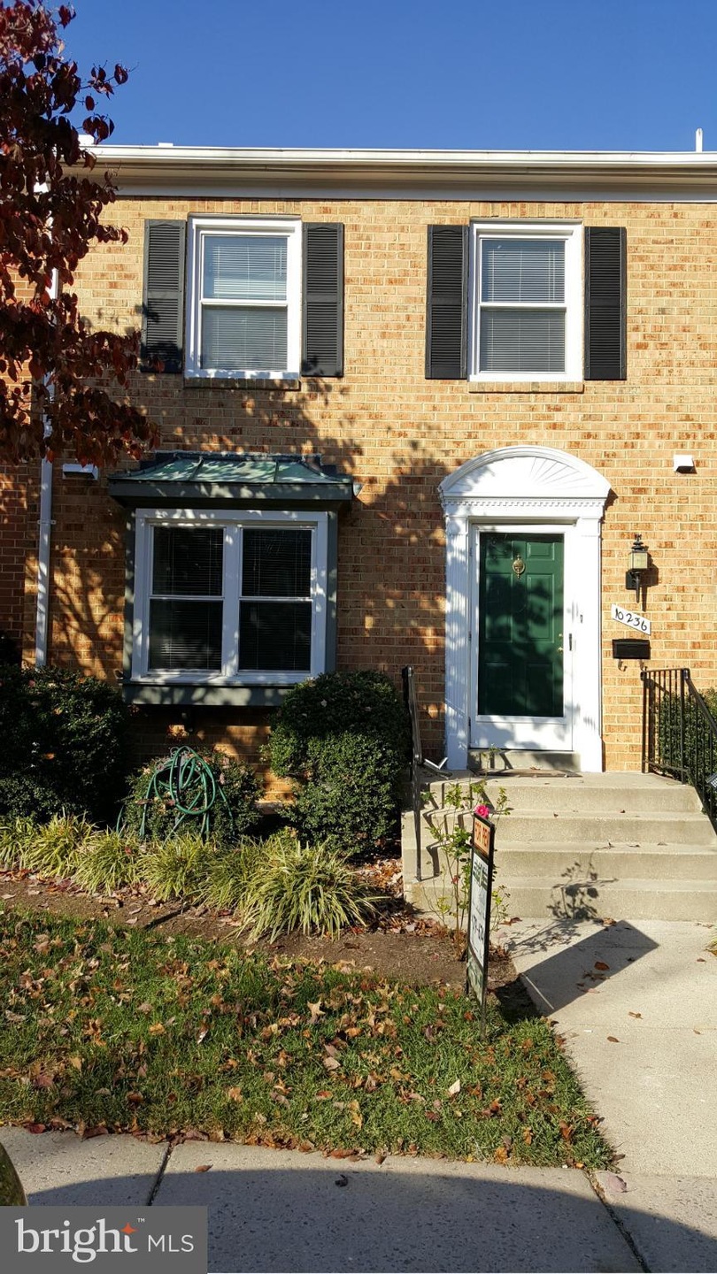 10236 Arizona Cir, Bethesda, MD 20817 - photo 1