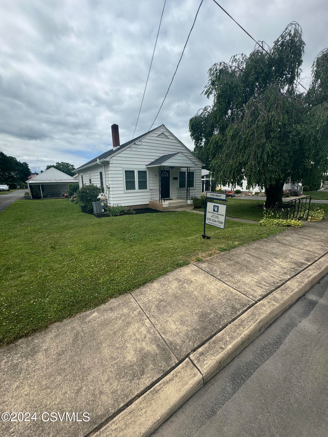 704 Penn St, Milton, PA 17847 - photo 1