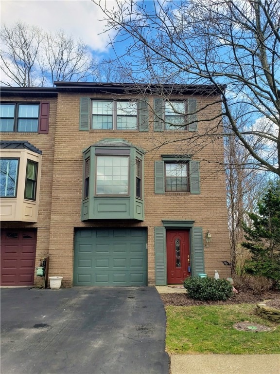 This wonderful end-unit is located in the sought a
