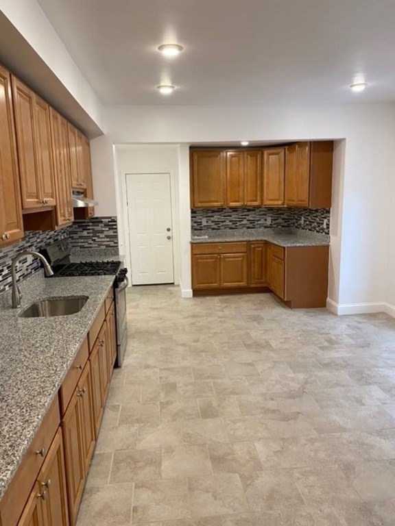 109 Thornton St unit 1, Revere, MA 02151 - photo 1