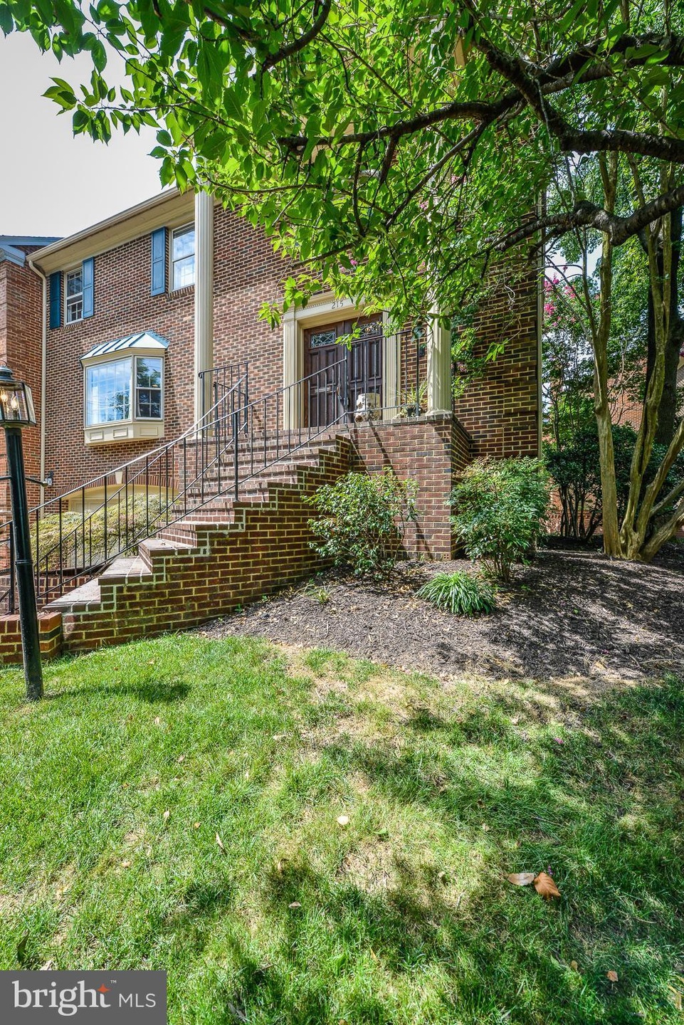 215 Great Falls St, Falls Church, VA 22046 - photo 1