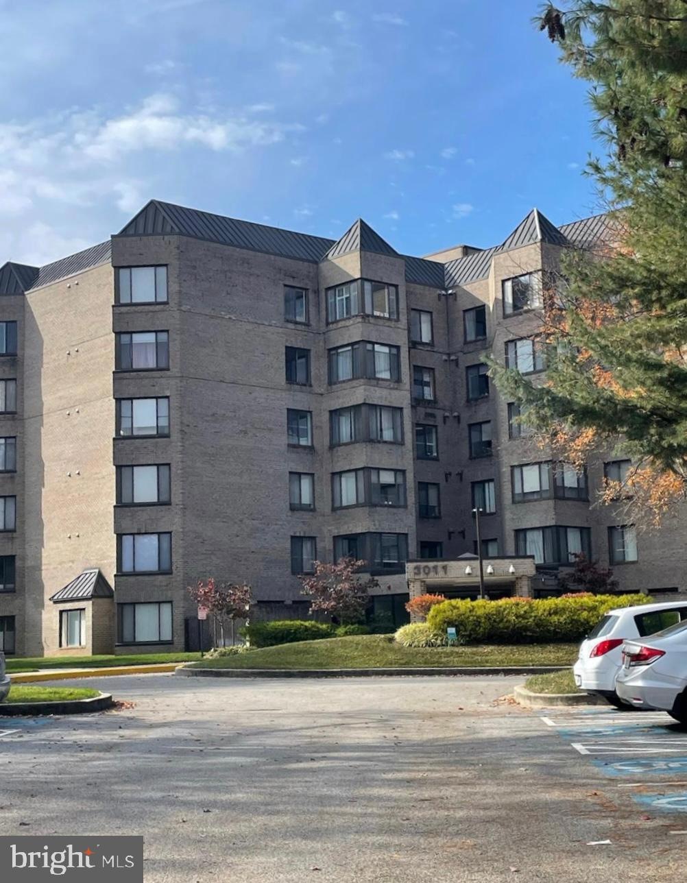 3011 Fallstaff Rd unit 206A, Baltimore, MD 21209 - photo 1