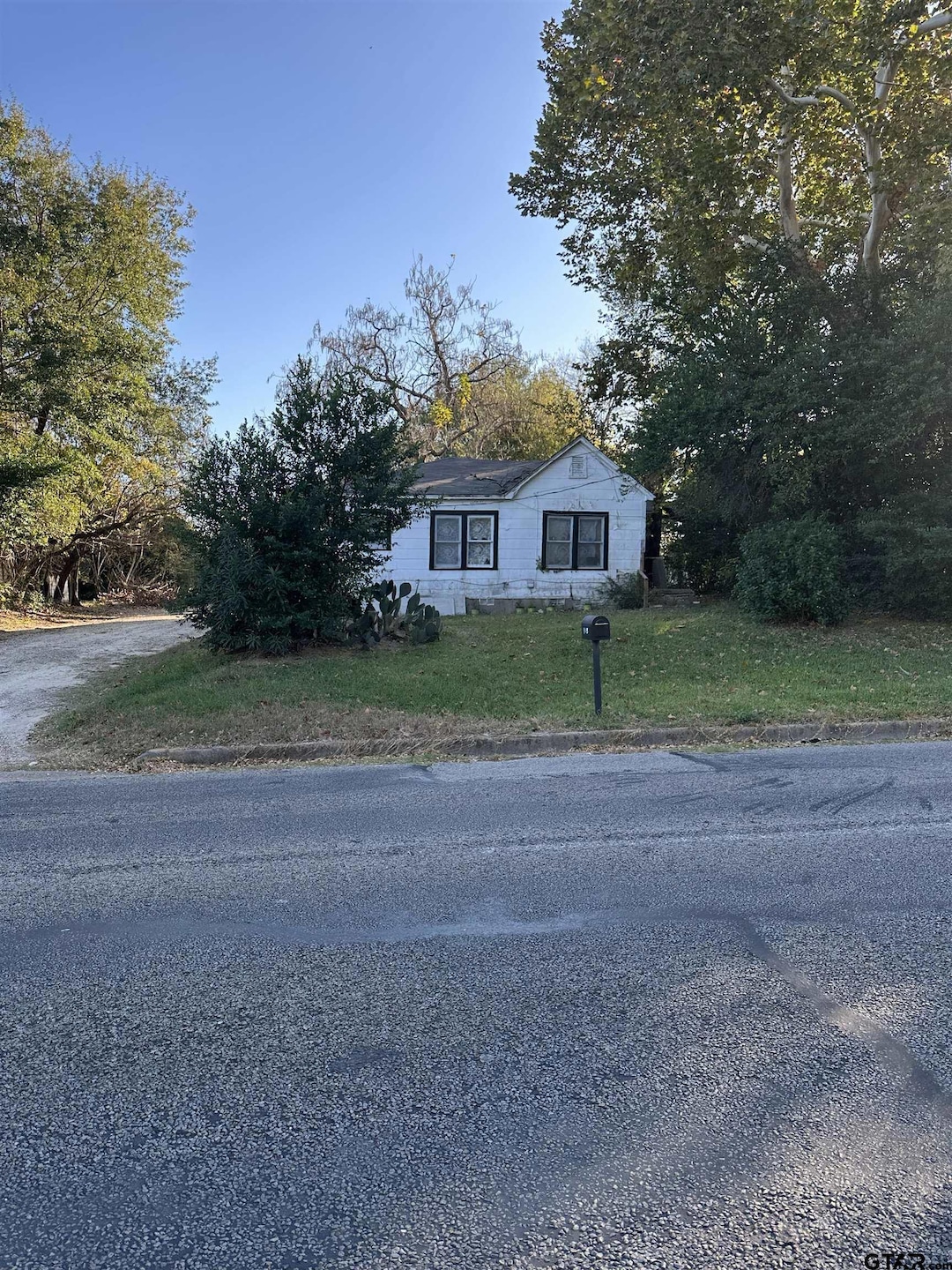 115 E Martin Luther King Junior Blvd, Tyler, TX 75702 - photo 1