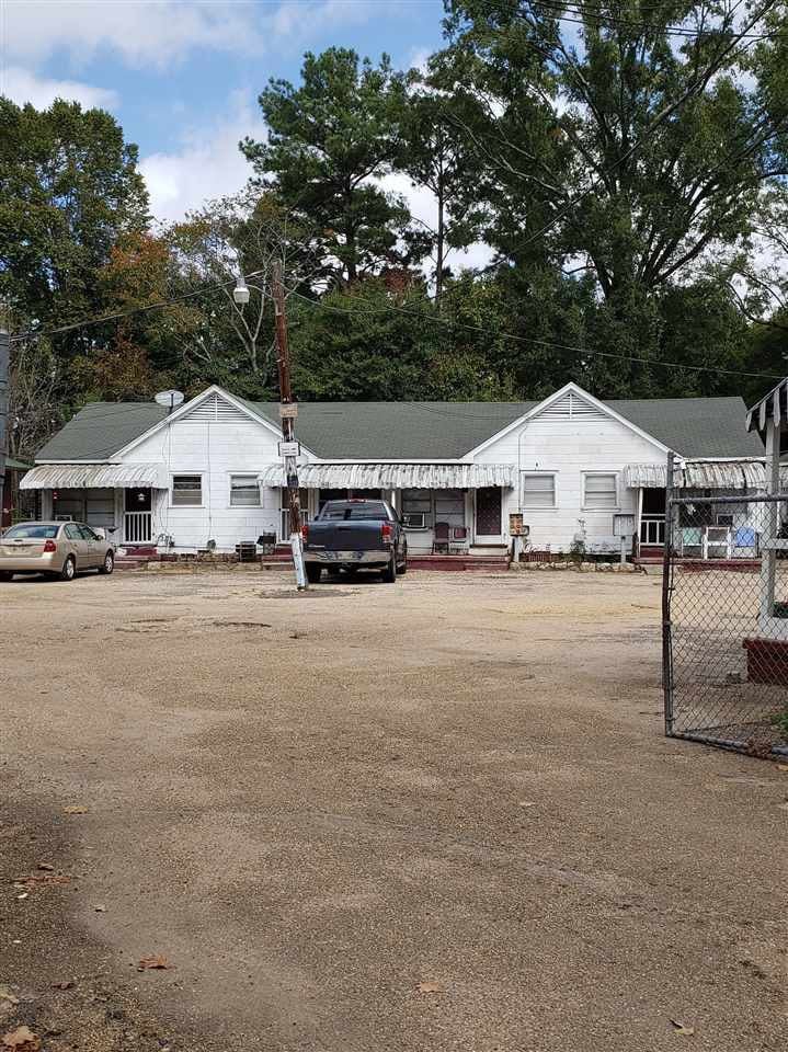 Court entrance off of Porter Street