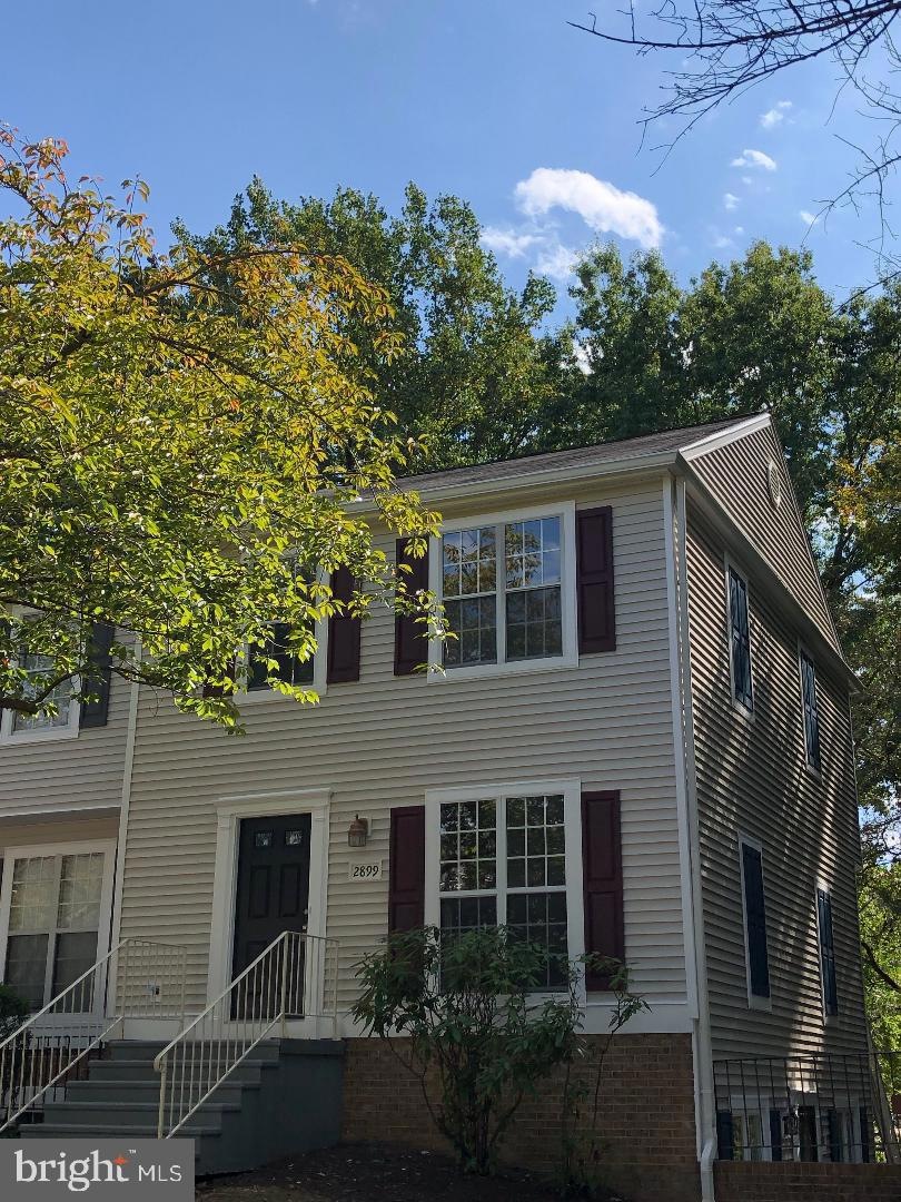 2899 Madeira Ct unit 10, Woodbridge, VA 22192 - photo 1