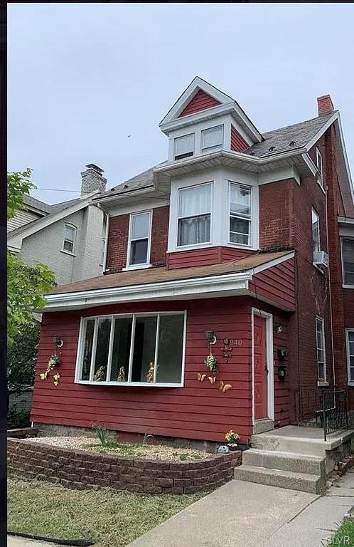 940 Linden St unit 1st floor, Bethlehem, PA 18018 - photo 1