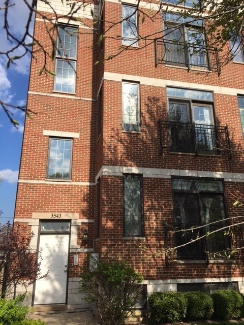 3543 N Narragansett Ave unit 4, Chicago, IL 60634 - photo 1