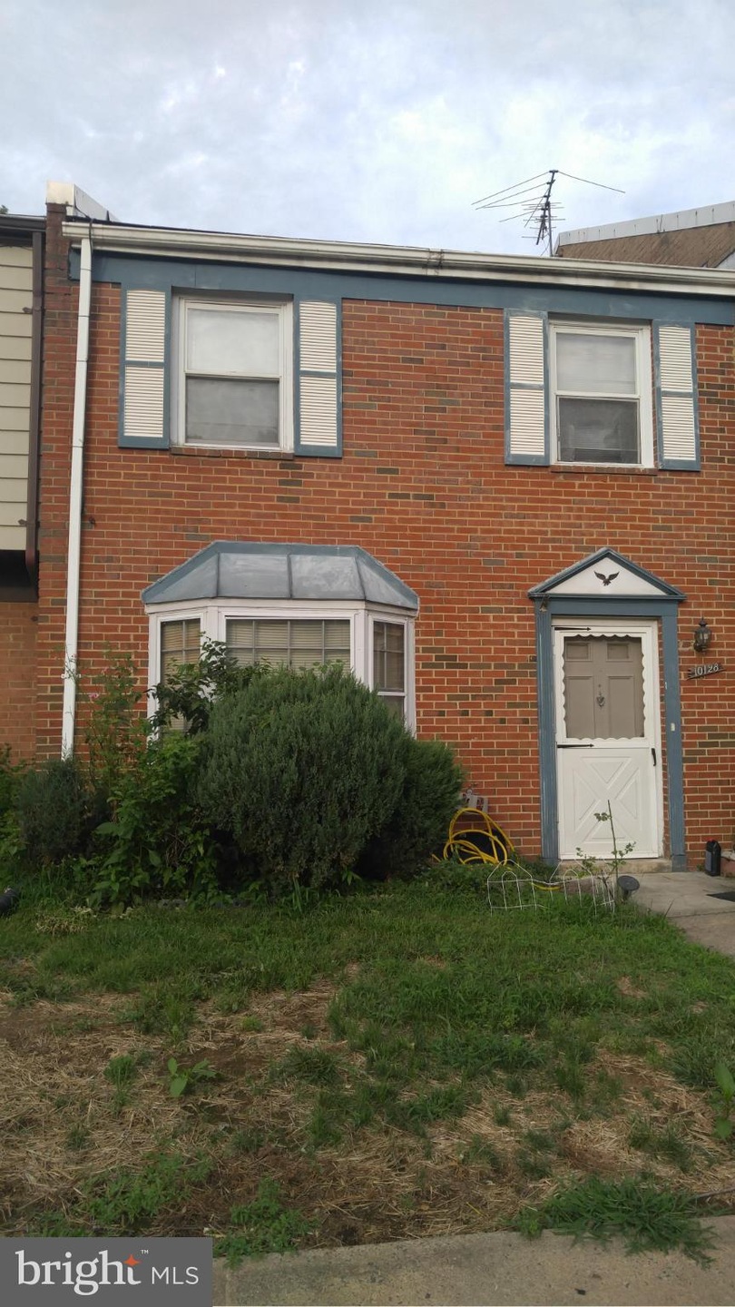 10128 Shiloh Ct, Manassas, VA 20109 - photo 1