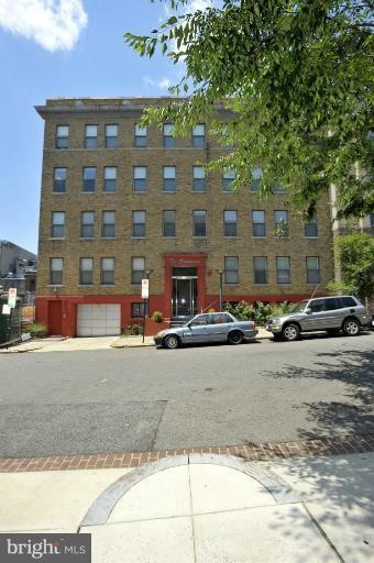 2370 Champlain St NW unit 35, Washington, DC 20009 - photo 1