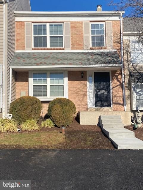 1219 Windmill Cir, Norristown, PA 19403 - photo 1