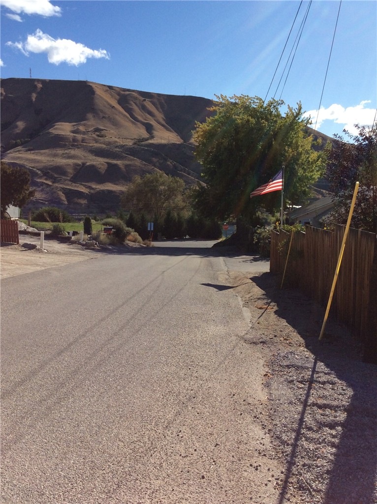 271 Rimrock Way, East Wenatchee, WA 98802 - photo 1