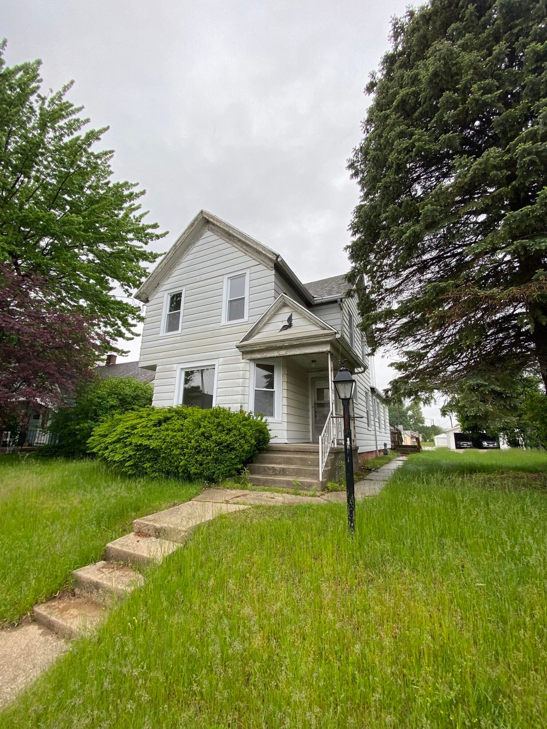 2110 Emerson St, Manitowoc, WI 54220 - photo 1