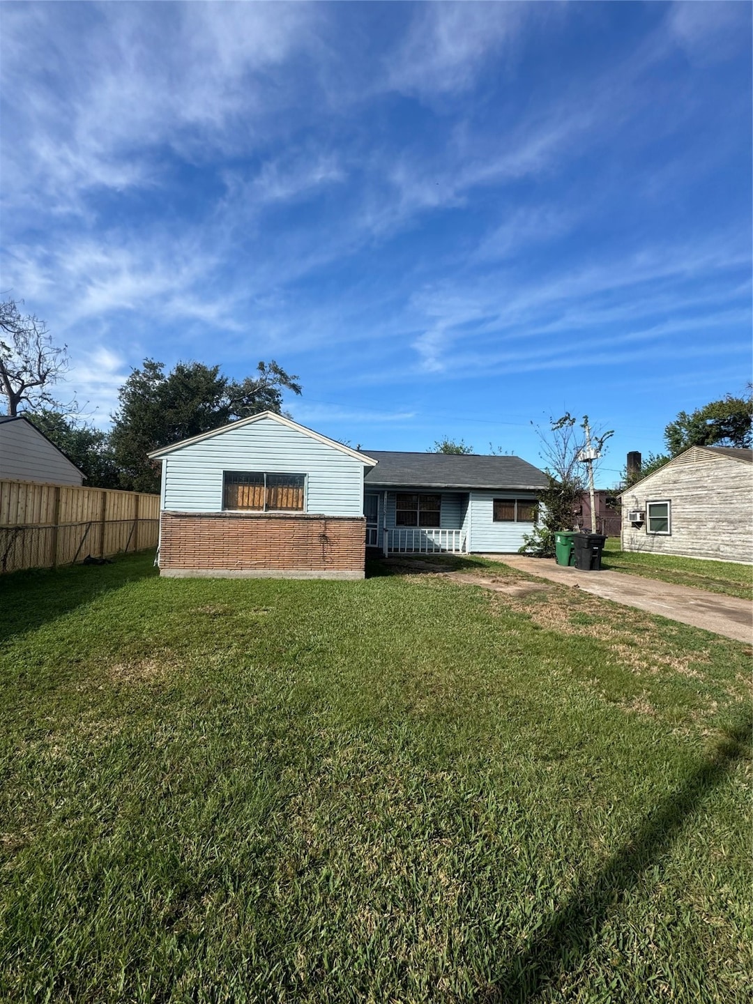 11315 Raincove Dr, Houston, TX 77016 - photo 1