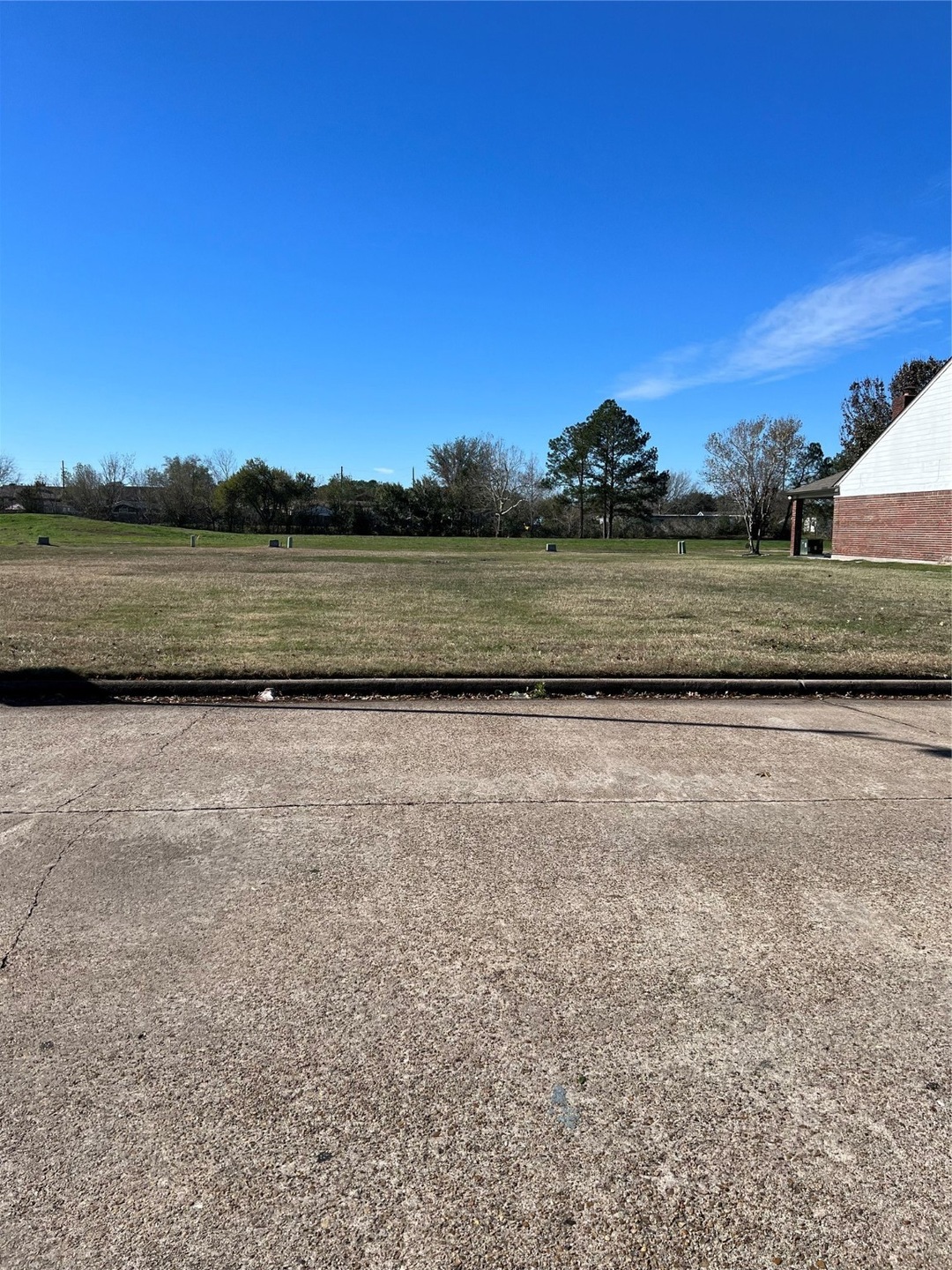 7721 Green Lawn Dr, Houston, TX 77088 - photo 1