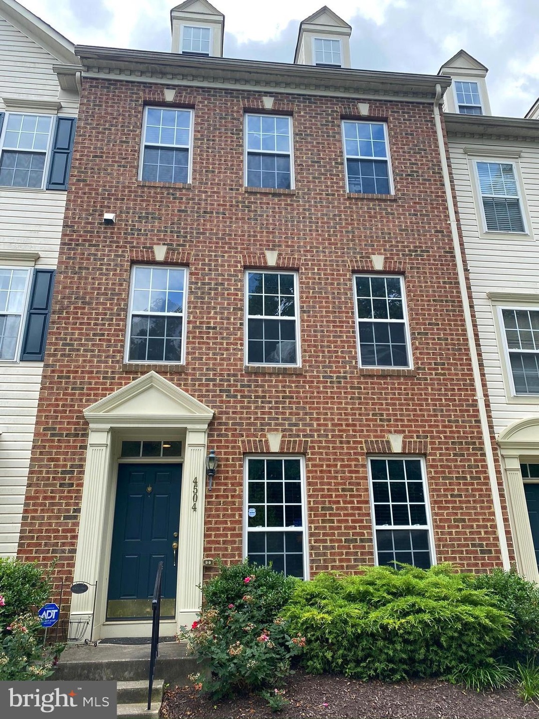 4504 Hidden Stream Ct, Owings Mills, MD 21117 - photo 1