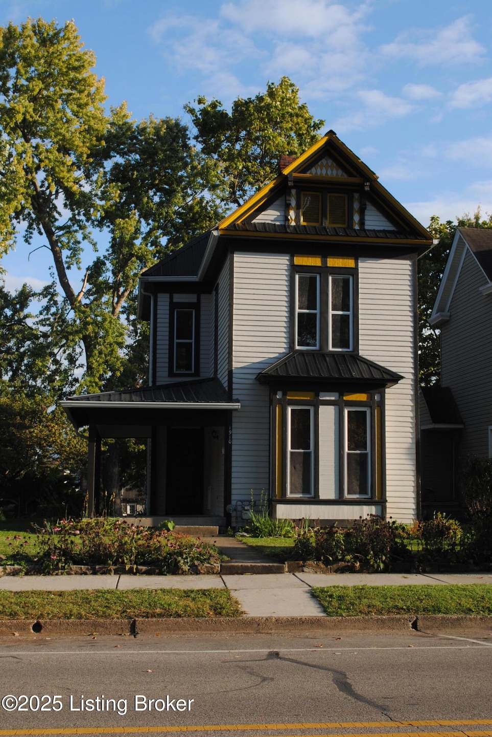 Exterior-1