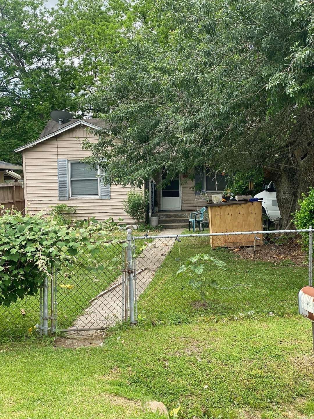 1041 Dewalt St, Houston, TX 77088 - photo 1