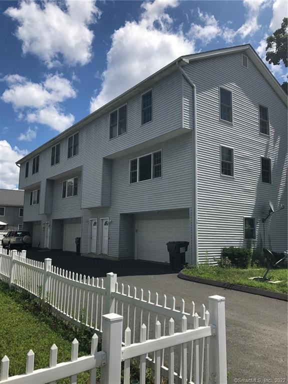 15 South Ave unit B, Danbury, CT 06810 - photo 1