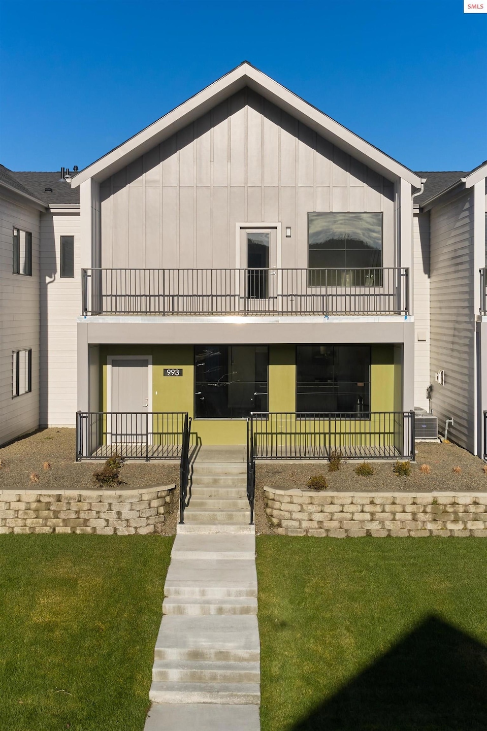 993 E Railroad Ave, Post Falls, ID 83854 - photo 1