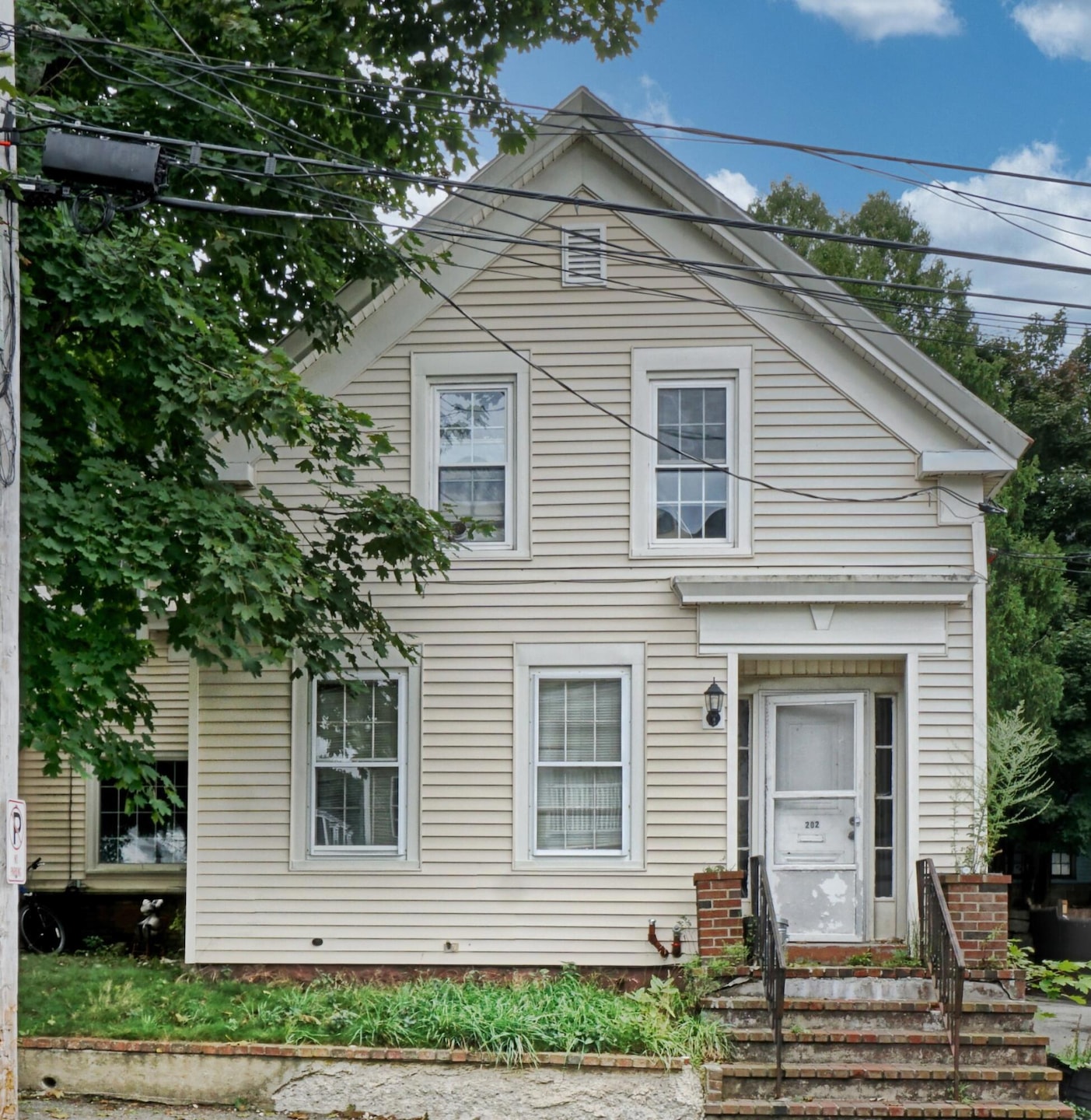 Exterior - Front House (Modified)