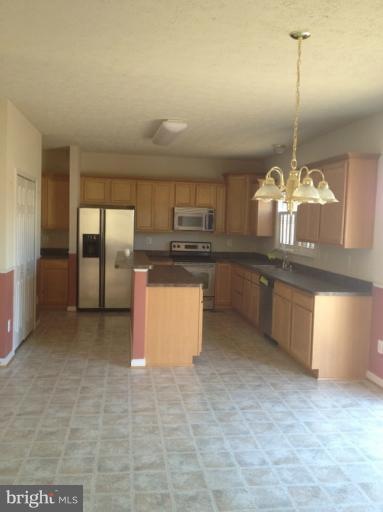 35385 Hawks Nest Ct, Locust Grove, VA 22508 - photo 1