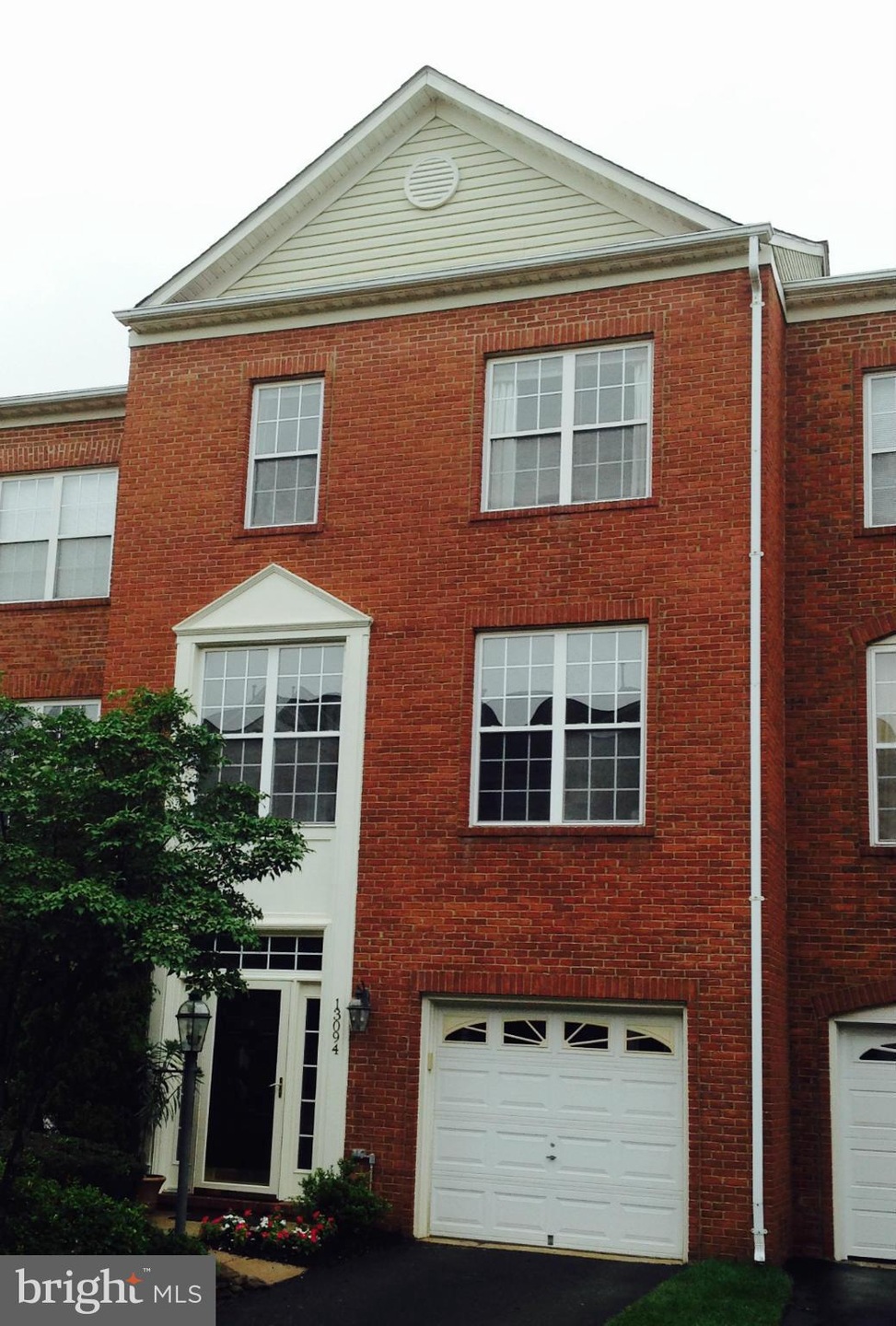 13094 Park Crescent Cir, Herndon, VA 20171 - photo 1