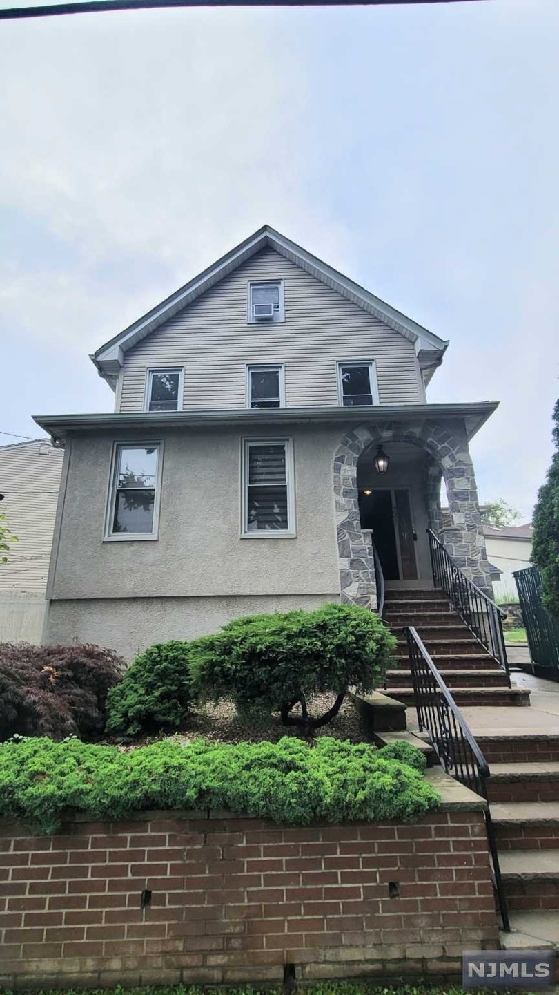 321 Shaler Blvd unit 2, Ridgefield, NJ 07657 - photo 1