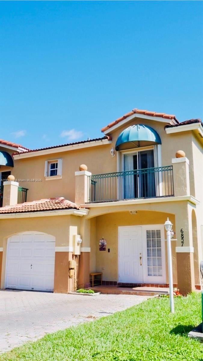 6857 SW 158th Pass, Miami, FL 33193 - photo 1