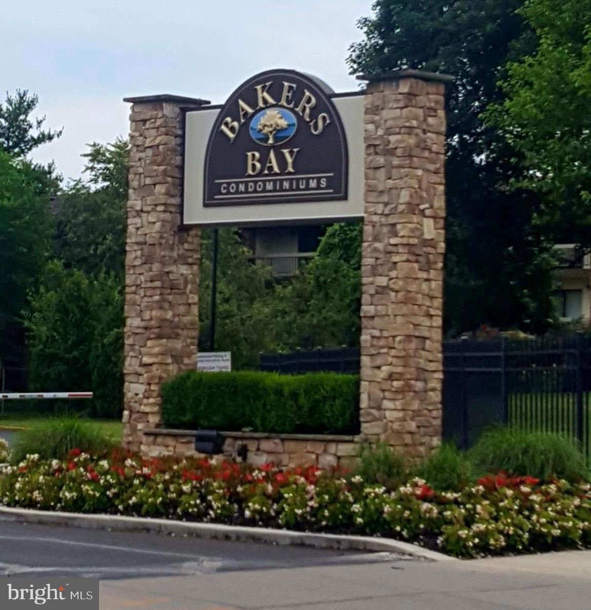 5009 S Convent Ln Unit B, Philadelphia, PA 19114 MLS PAPH2289120