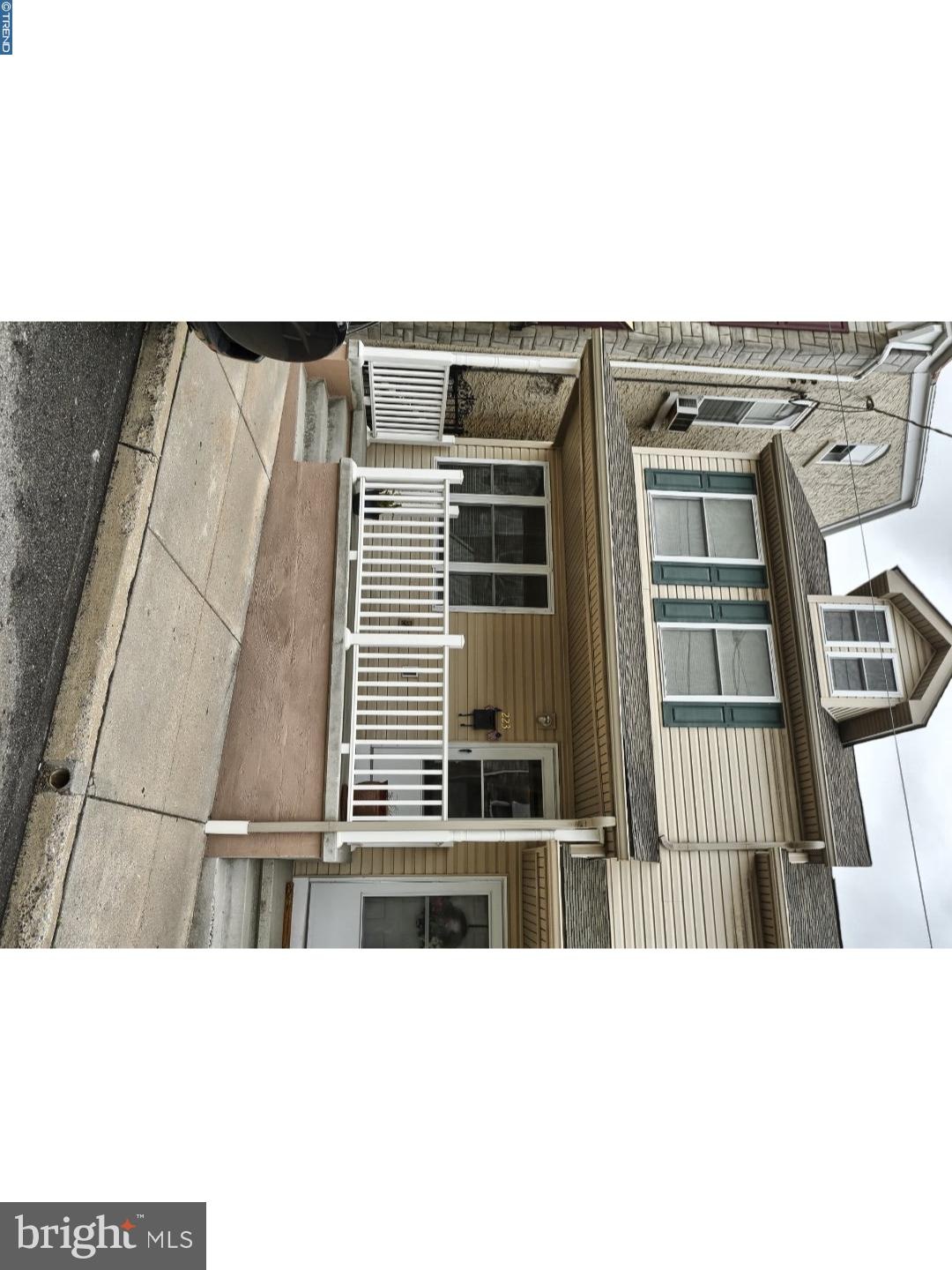 223 Chestnut St, Reading, PA 19611 - photo 1