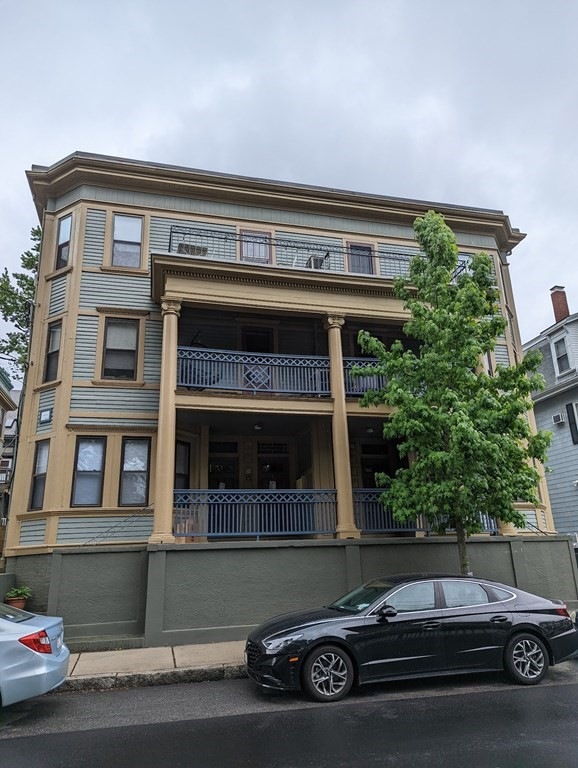 4A Pleasant Ave unit 4, Somerville, MA 02143 - photo 1