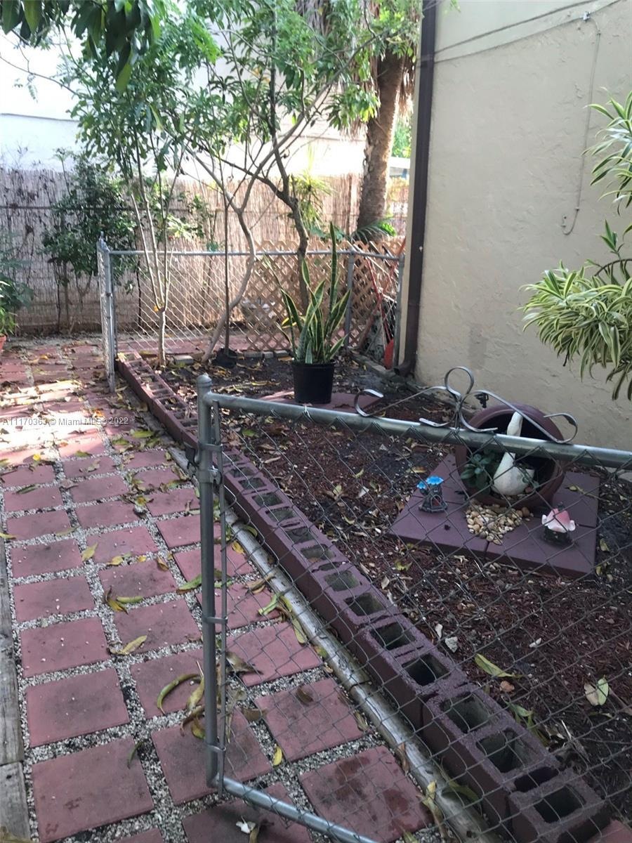 6530 W 2nd Ct unit 1, Hialeah, FL 33012 - photo 1