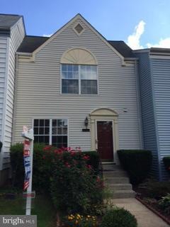 13823 Laura Ratcliff Ct, Centreville, VA 20121 - photo 1