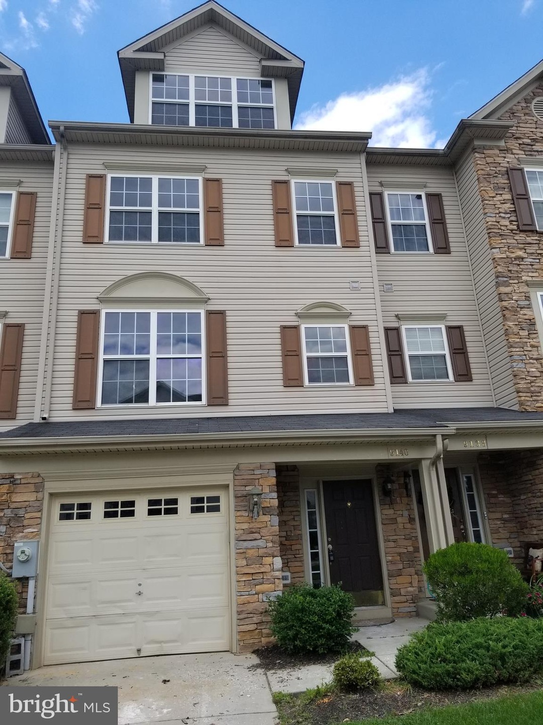 9140 Marlove Oaks Ln, Owings Mills, MD 21117 - photo 1