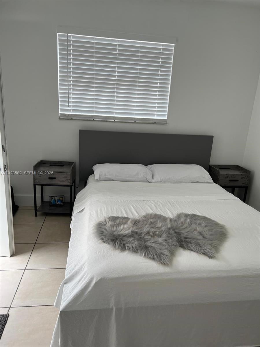 120 NW 10th Ave unit 4, Miami, FL 33128 - photo 1